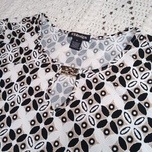 By Design Top Womens 1X Plus Short Sleeve Embellished Stretch Liquid Knit Raised